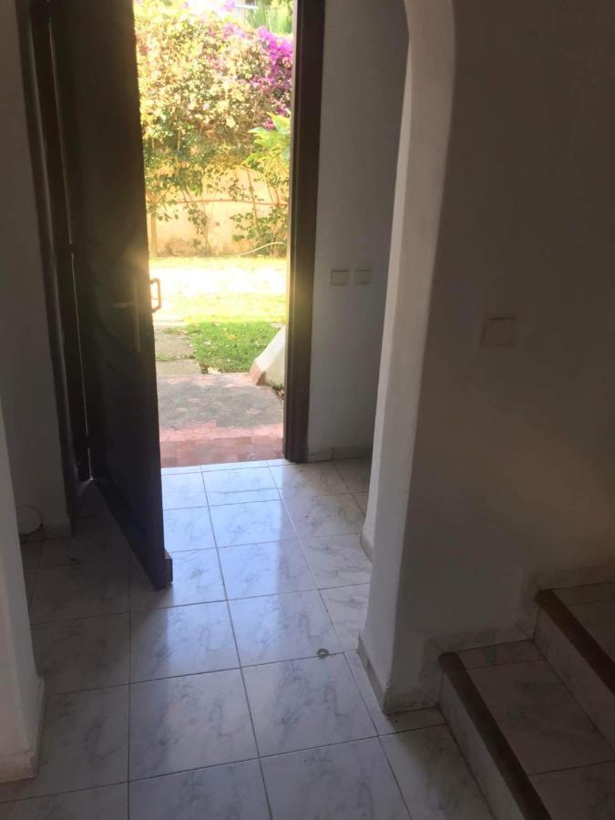 Magnifique Villa Duplex Au Bord De La Piscine Tetouan Exterior photo